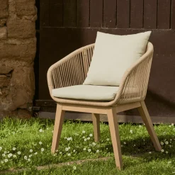 Discount Kave Home Tuinstoel Portalo Acaciahout en gevlochten touw